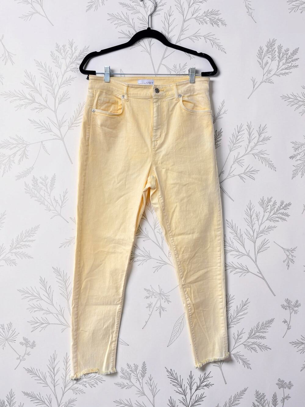LOFT The Skinny Jeans Womens 30/10 Yellow High Rise Raw Hem Ankle Cropped